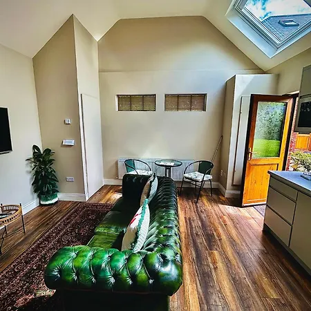 Гостевой дом Oranhill 4*